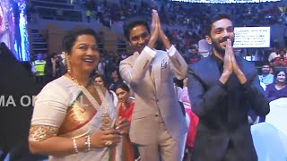 Dhanush's Amazing Entry Made Fans Go Mad