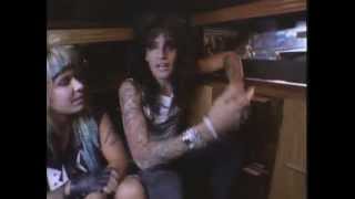Mötley Crüe - Kickstart My Heart (Official Video)