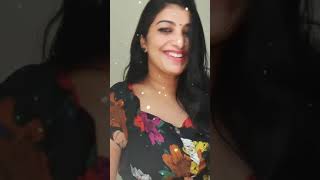 kerela beautiful aunty hot face expression Instagram reels(4)