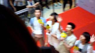 110528 2am say hello in HK apm