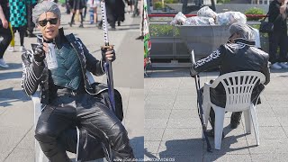 Vergil chair cosplay @ MCM Comic Con