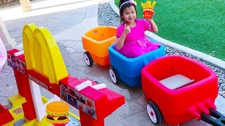 Jannie Pretend Play with McDonalds Drive Thru Fast Food Kitchen Toy Set