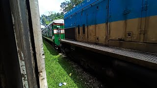 Sylhet bound Parabot express \u0026 Dhaka bound Joyentika express train crossing at Kulaura station