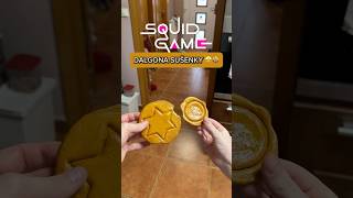 IKON A SÉGRA DĚLAJÍ SQUID GAME DALGONA SUŠENKY ?! 😮🍪 #shorts