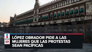 Colocan vallas metálicas para proteger Palacio Nacional por marcha del 8 de marzo