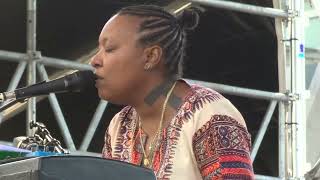 Meshell Ndegeocello - Nite and Day (Live Al B. Sure cover) Paris, La Défense Jazz Festival 2018