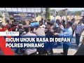 Ricuh Unjuk Rasa Di Depan Polres Pinrang