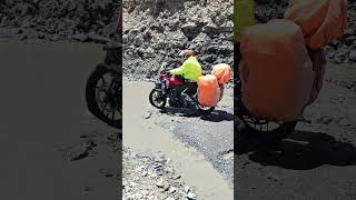 Honda NX500 performing in Leh water crossing -2 #offroad #adventure