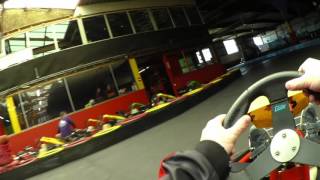 Karten: bij Indoor Karting (first Person)