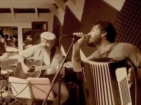 La gata, un adelanto del concierto de Capitán Cobarde en Madrid