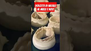 Panigheddos, Cucciuleddi o Tiliccas Dolci sardi natalizi miele noci (o saba) #dolcinatalizi #sweets