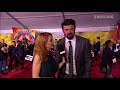 karl urban on haircuts u0026 maybe stealing props marvel studios thor ragnarok red carpet premiere