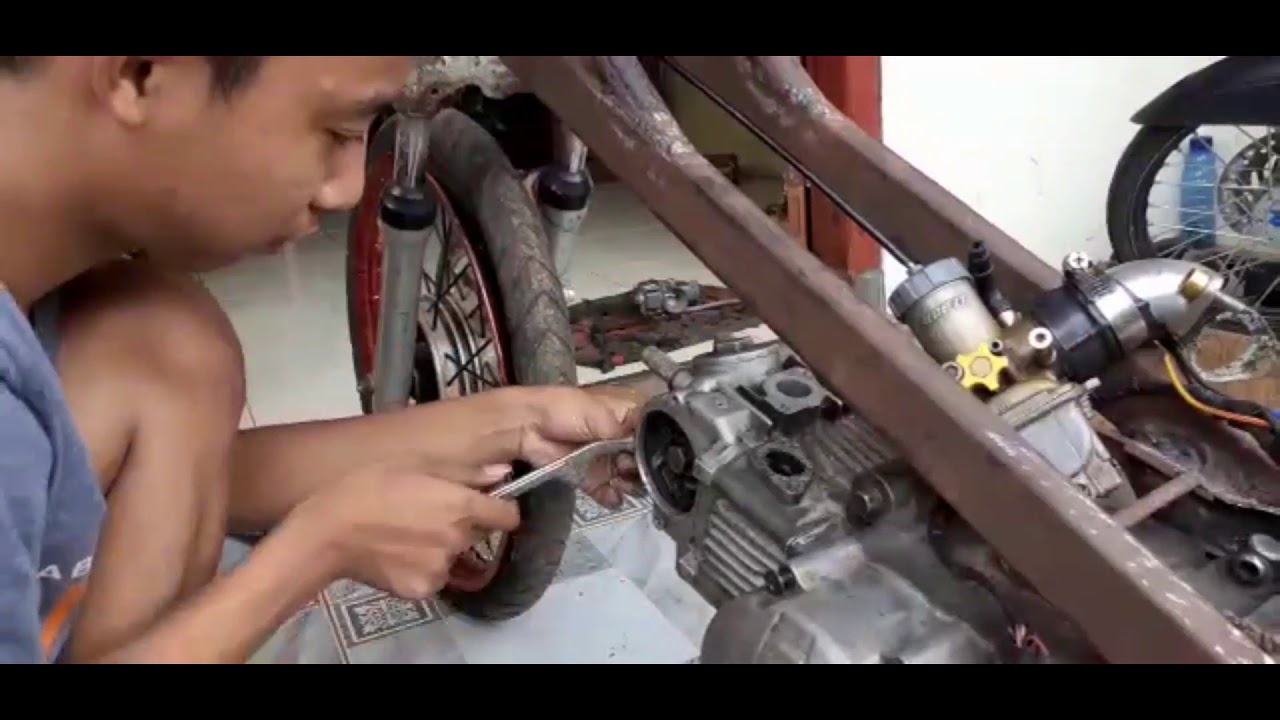 BONGKAR PASANG BLOK MESIN MOTOR - YouTube