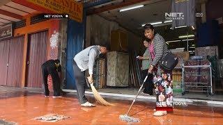 NET YOGYA - Para PKL Lakukan Aksi Bersih-bersih Malioboro