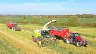 Ensilage d'herbe 🍀/ Claas Jaguar  970 / 100 % Valtra et Demarest 🔴 / Sarl Hérault ☀️