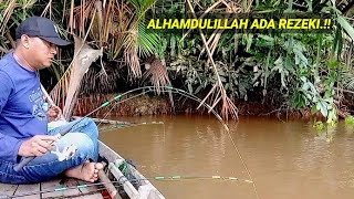 NEKAT.!! MANCING DI HARI HUJAN SPOT TSUNAMI ALHAMDULILLAH MASIH ADA REZEKI | MANCING UDANG GALAH