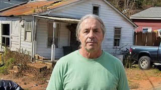 WWE Legends Who Live Like They’re Poor!