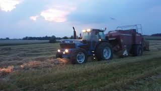 FORD TW 25 BAILING WITH HESSTON 4800