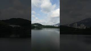 과천대공원 스카이리프트를 지나서 본 호수(Gwacheon Grand Park Lake seen from the skylift)