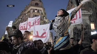 وتيرة العنف تشتد مجددا في مصر بسبب قاننون التظاهر والأحكام بالسجن ضد متظاهرات