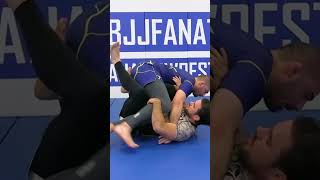 Flying Knee Cut To Hip Switch by Jason Rau