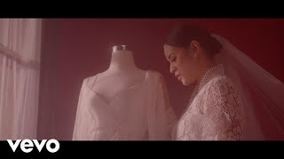 Raisa - Ragu (Official Music Video)