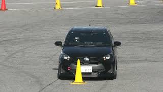 250104キョウセイMIジムカーナ練習会 1330 ヤリス黒