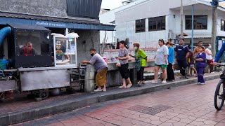 Hardworking grandpa chef ! $0.3 fried egg pork rice | thai street food