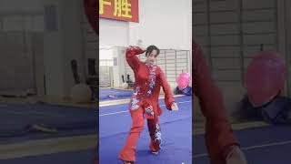 00后太极拳的风采，传统内功太极拳