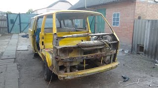 Кузовні роботи VW T3 - Епізод 79 - Демонтую обліцовки передка Бусільди