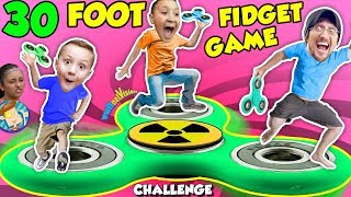 30FT GIANT FIDGET SPINNER GAME! Challenge