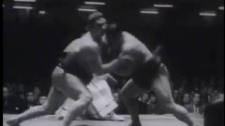 Tochihikari vs. Taiho : Natsu 1962 (栃光 対 大鵬)