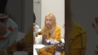 Sleepy Hiyyih is so pretty😭❤️ with her yellow pajama!!! #bahiyyih #kep1er