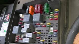 2002 Chevy Silverado AC Relay & Fuse, Circuit Explained