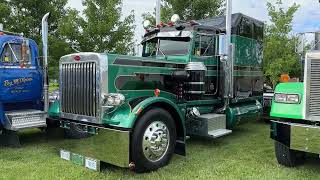 What a Beauty ! Peterbilt 379 Custom Truck