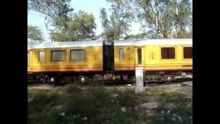 IRFCA-Rare capture-ROYAL RAJASTHAN ON WHEELS