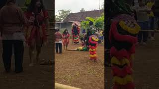 Jathilan Candra Manunggal Wiromo kesurupan