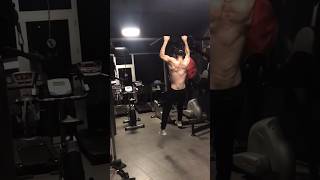 Kas kütlesi kazanmak için besinler izle #fitness #fitnessmotivation #fitnessmodel #short