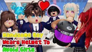 💖 School love 👉 HANDSOME Boy Wears Helmet WON'T Show FACE in School Ep 1 - Roblox Story