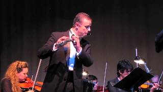 Danilo Mezzadri performs Bach's Badenerie from the Suite in B minor for flute and strings