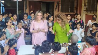 Rakhi Sawant & Rajshree Distrubting Food To Ngo Prem Sadan Children's Home Kids