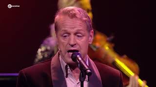 Tony Neef zingt 'Josefien' | Gala 100 jaar Wim Sonneveld