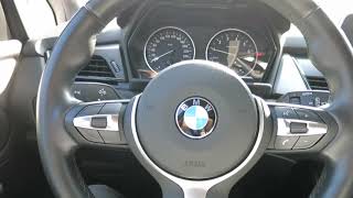 車車日記 自己會轉的方向盤 BMW 218 自動停車 MVI 4173