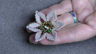 Tutorial: Beaded Flower with bezeled crystal. Цветок из бисера с оплетенным кристаллом.