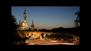 Lourdes, France  Паломництво до Люрду.