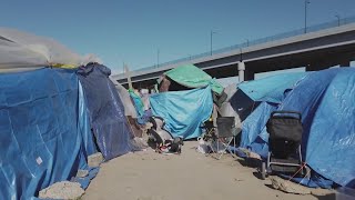 Denver sweeps 2 migrant encampments