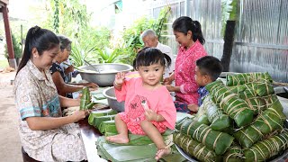 Mommy Sreypov: Yummy banana leaves cake cooking - Family food cooking