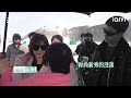 bts jing boran intimately helps seven tan wear scarf road home 归路 iqiyi