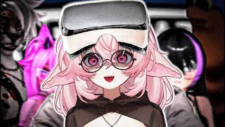Is Vrchat really THAT Bad?? │ "Why Vrchat is the Absolute Worst" React