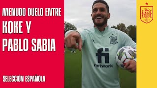 Koke y Sarabia se pican en un divertido 'que no caiga' a dos toques | 🔴 SEFUTBOL